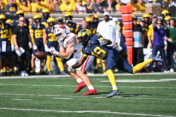 Michigan's defense stifles Wisconsin in win as Rod Moore stars in Big House return